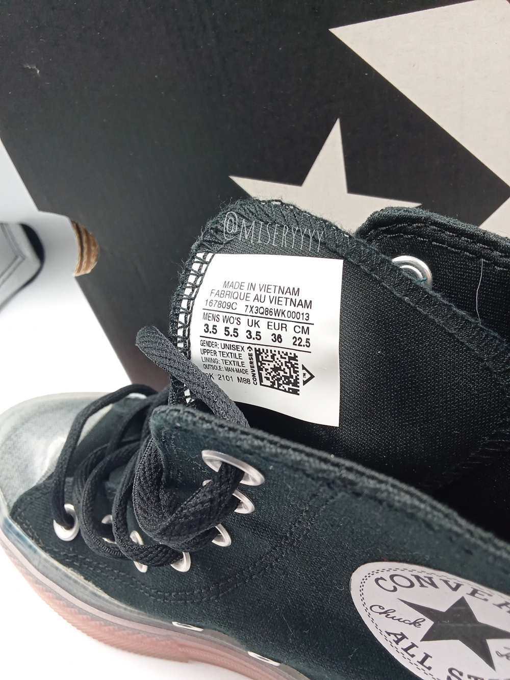 NIB Converse - Picture 4 of 6